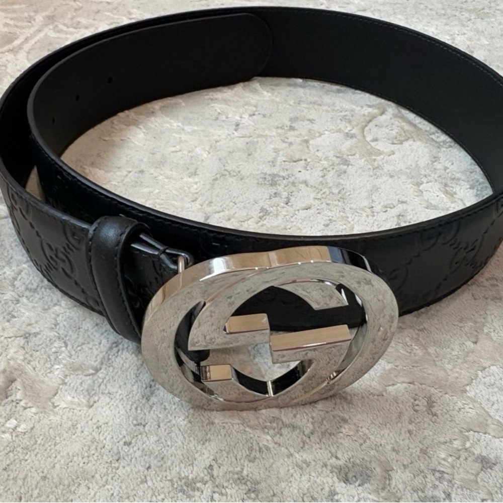 Gucci Black Leather Belt with Silver Interlocking G Buckle